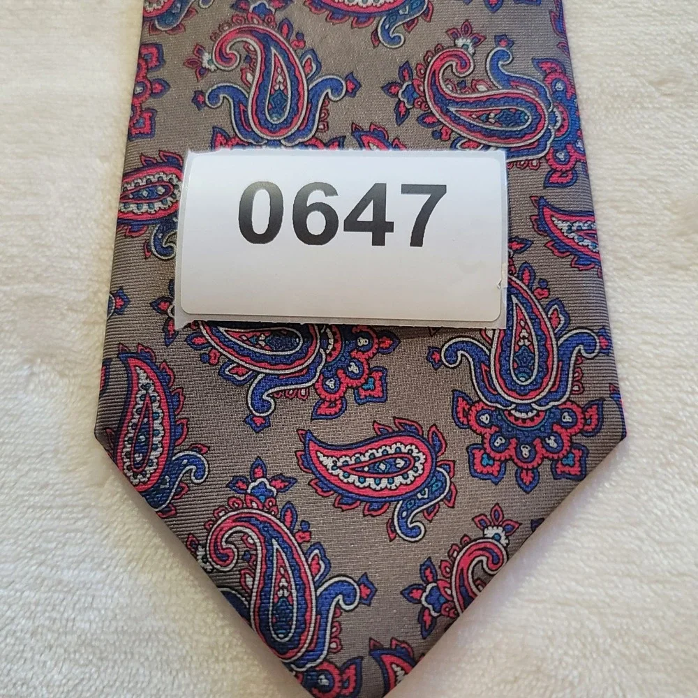 VTG Neil Martin Tie Mens OS Taupe Red Blue Paisley Silk Classic Necktie USA Made